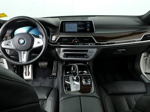 Used 2022 BMW 750i xDrive 750i xDrive w/ Luxury Rear Seating Package image 19