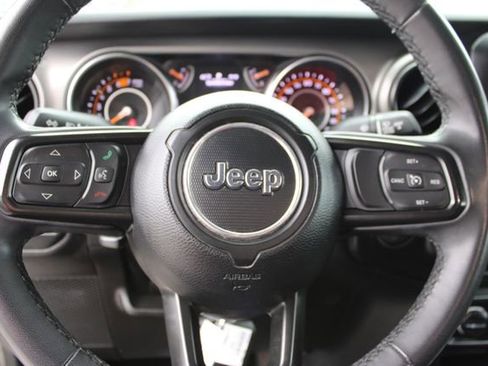 Used 2023 Jeep Wrangler Unlimited Sport AWD/4WD image 14