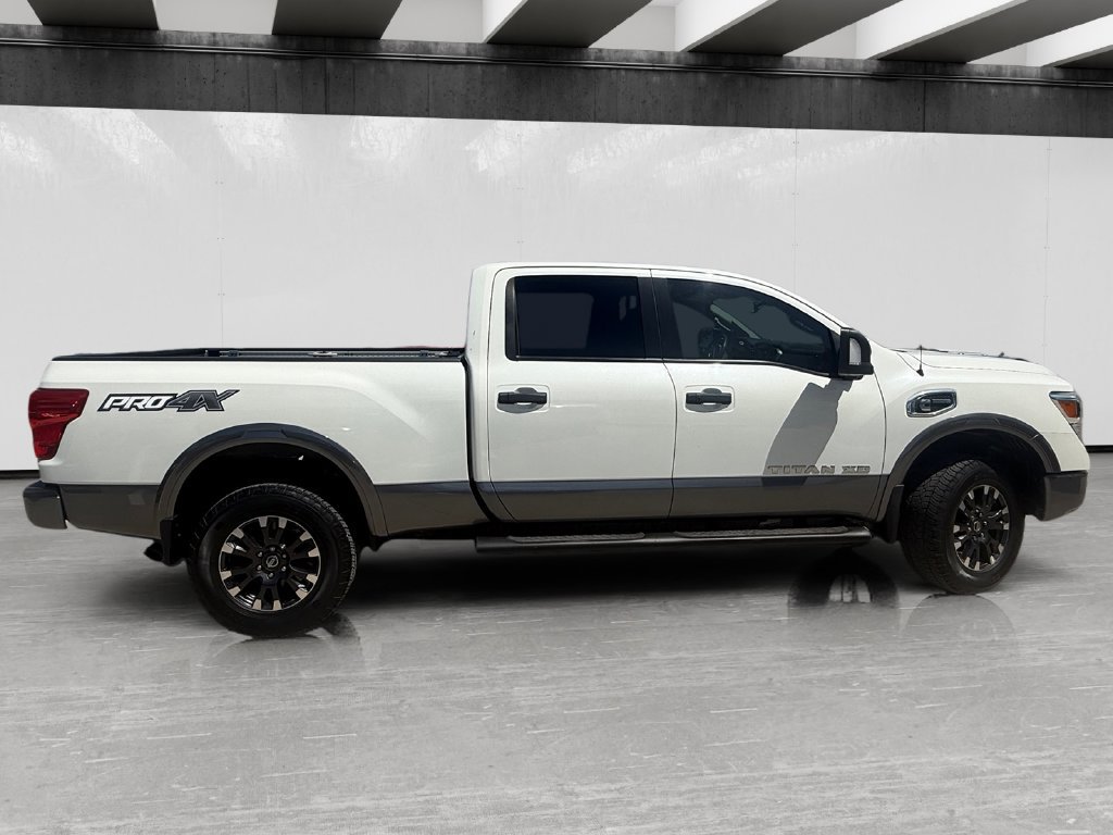 Used 2018 Nissan Titan PRO-4X w/ Pro-4x Convenience Package AWD/4WD image 6