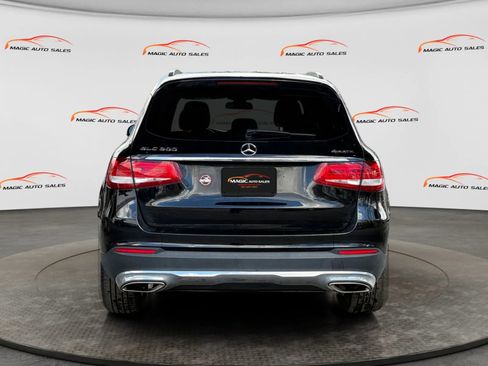 Used 2018 Mercedes-Benz GLC 300 4MATIC image 7