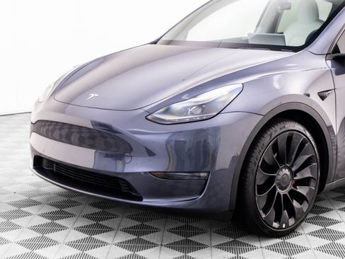 Used 2022 Tesla Model Y Performance AWD/4WD image 35
