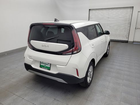 Used 2025 Kia Soul LX w/ LX Technology Package image 9