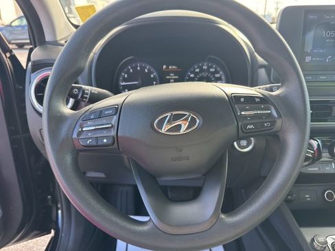 Used 2022 Hyundai Kona SEL image 16