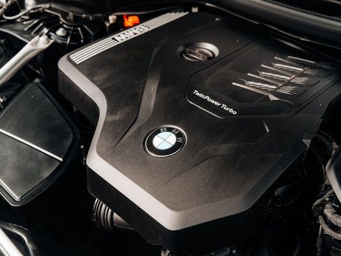 Used 2023 BMW 530i xDrive w/ Executive Package image 61