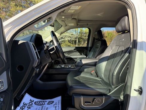 Used 2019 Ford Expedition Max Platinum image 11