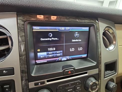 Used 2015 Ford Expedition Limited w/ Equipment Group 301A RWD image 15