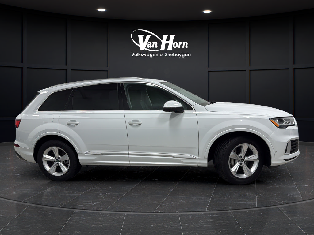 Used 2023 Audi Q7 2.0T Premium w/ Convenience Package AWD/4WD image 8