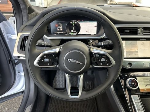 New 2024 Jaguar I-PACE R-Dynamic HSE image 17