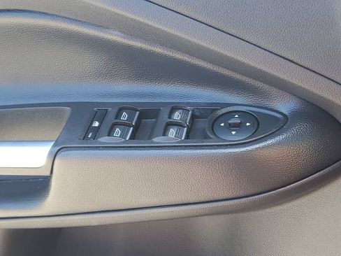 Used 2018 Ford Escape Titanium w/ Ford Safe & Smart Package FWD image 24