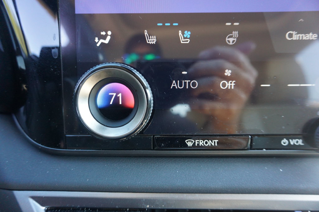 Used 2024 Lexus RX 350 Premium w/ Accessory Package (Z1) FWD image 13
