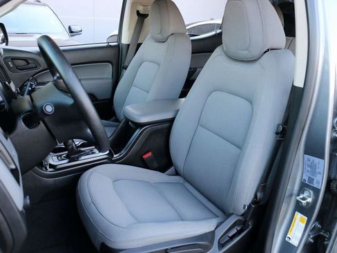 Used 2022 Chevrolet Colorado W/T w/ Custom Special Edition image 16