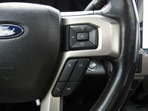 Used 2022 Ford F350 Platinum w/ FX4 Off-Road Package image 23