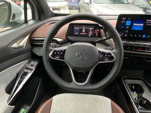 Certified 2023 Volkswagen ID.4 Pro RWD image 4