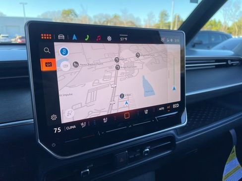 New 2025 Volkswagen ID. Buzz Pro S RWD image 8