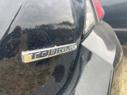 Used 2017 Honda Civic Touring image 18