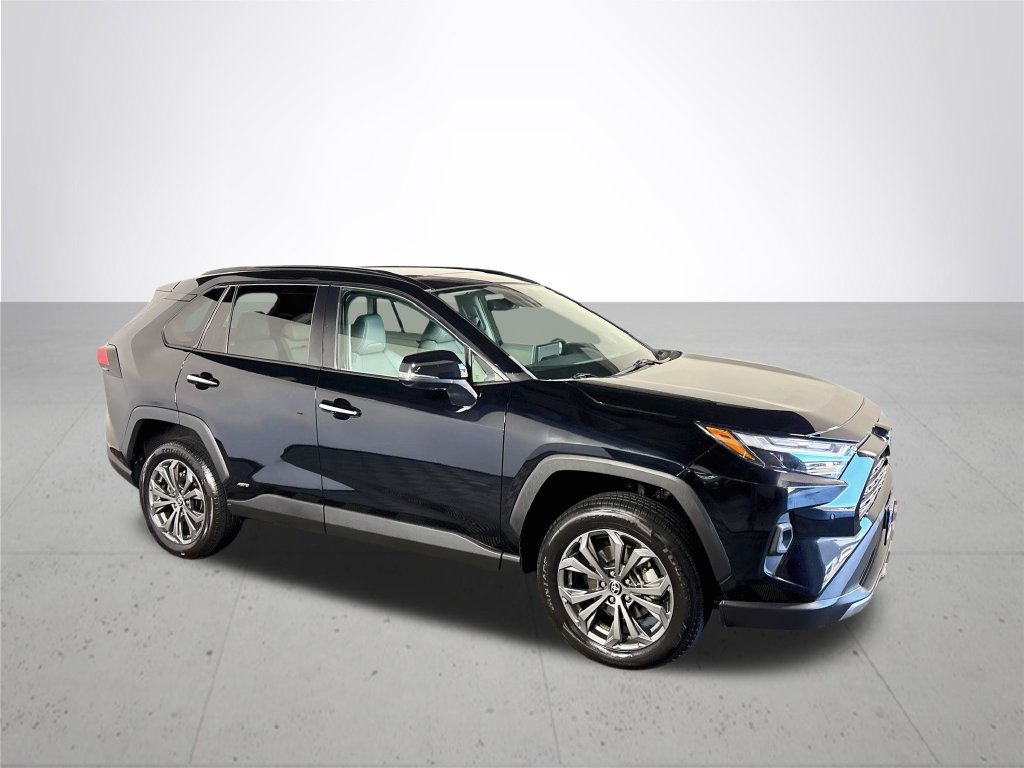 Used 2022 Toyota RAV4 Limited AWD/4WD image 4
