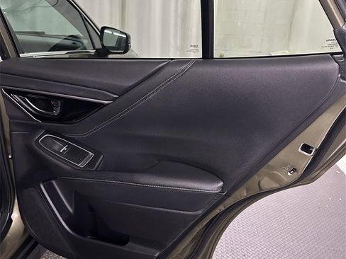 Used 2023 Subaru Outback Limited image 31