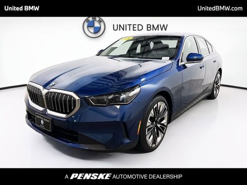 Used 2024 BMW 540i xDrive w/ Premium Package image 1