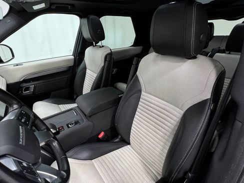 Used 2021 Land Rover Discovery S R-Dynamic AWD/4WD image 15