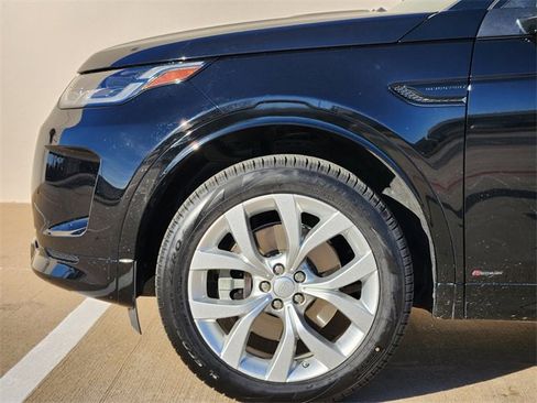 Used 2020 Land Rover Discovery Sport SE R-Dynamic image 9