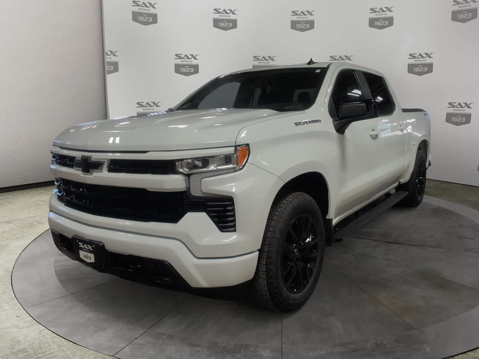 Used 2023 Chevrolet Silverado 1500 RST AWD/4WD image 7