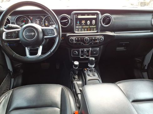 Used 2023 Jeep Wrangler Unlimited Sahara w/ Cold Weather Group AWD/4WD image 13