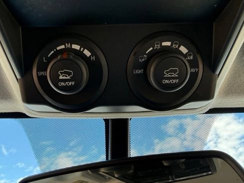 Used 2011 Toyota 4Runner Trail AWD/4WD image 26