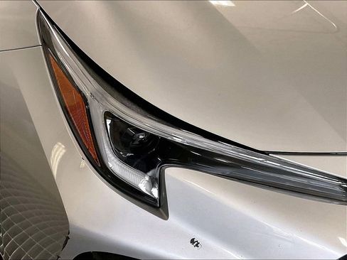 Used 2023 Toyota Corolla SE w/ SE Premium Package FWD image 33