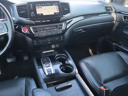 Used 2019 Honda Pilot Elite image 12