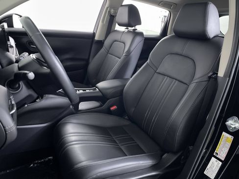Used 2023 Honda HR-V EX-L image 12