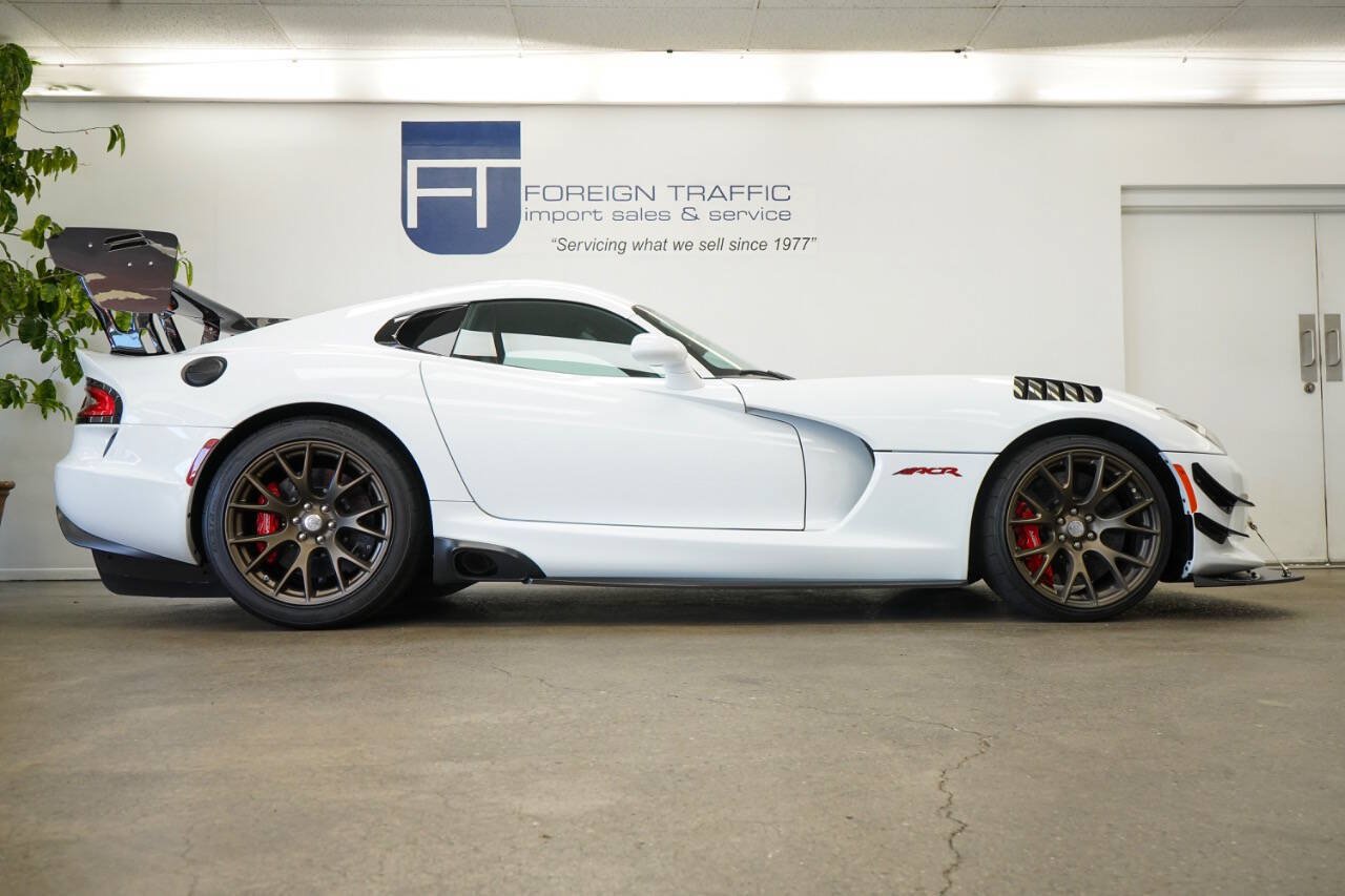 Used 2017 Dodge Viper GTC w/ ACR Package RWD image 32