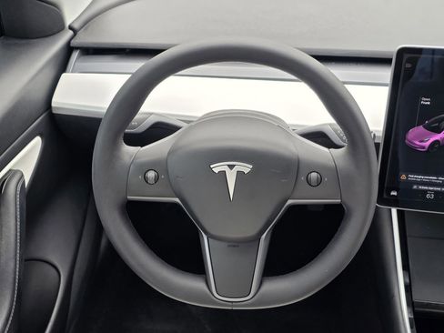 Used 2020 Tesla Model 3 Standard Range Plus image 25