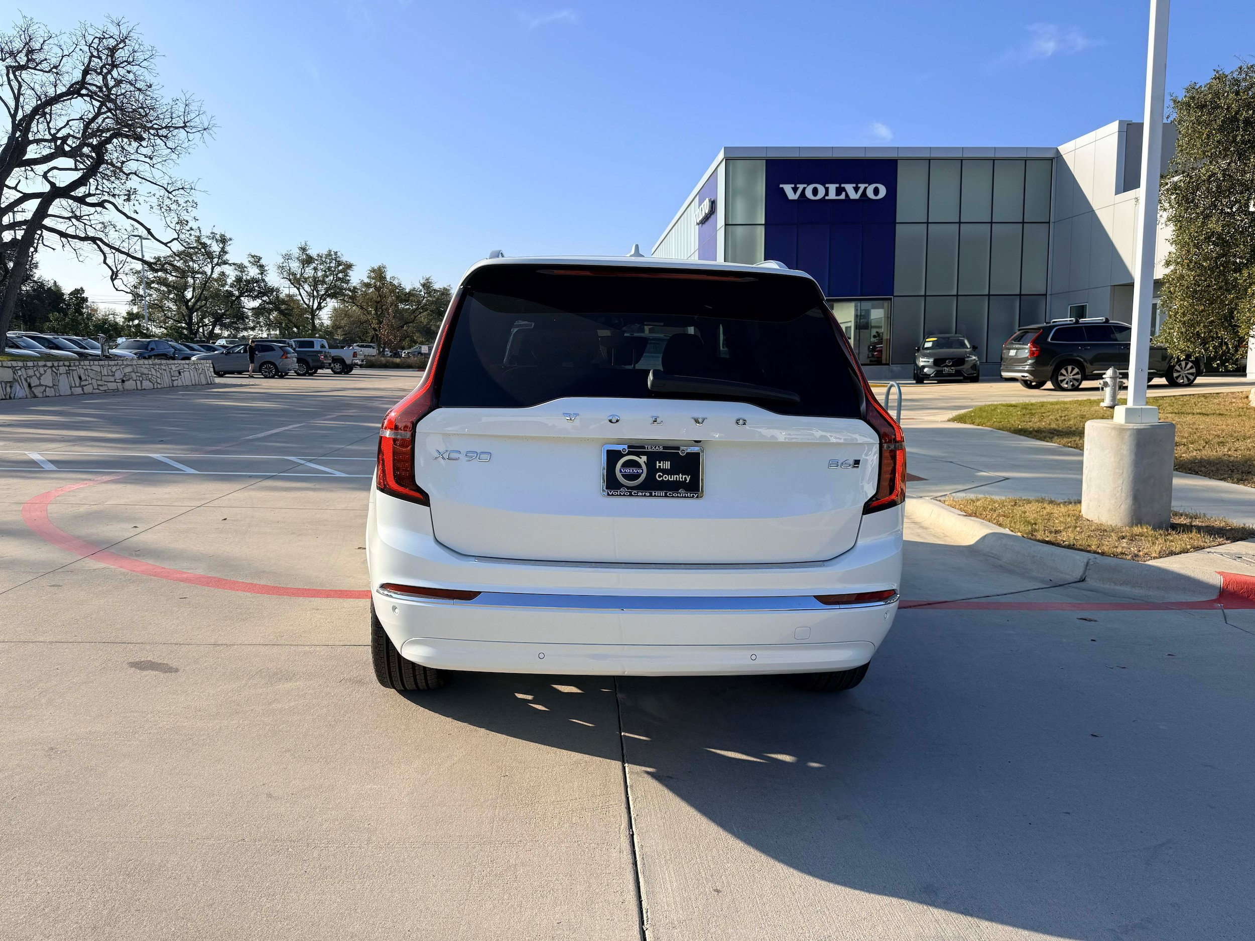 Used 2026 Volvo XC90 B6 Plus w/ Protection Package Premier AWD/4WD image 4