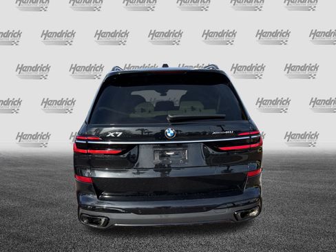 Certified 2023 BMW X7 xDrive40i w/ M Sport Package image 9