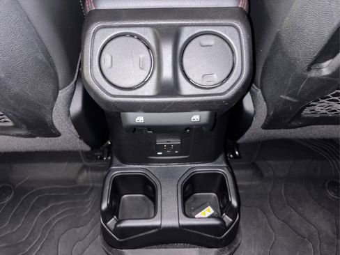 Used 2020 Jeep Gladiator Rubicon AWD/4WD image 30