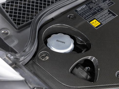 Used 2023 Ferrari 812 Competizione RWD image 58