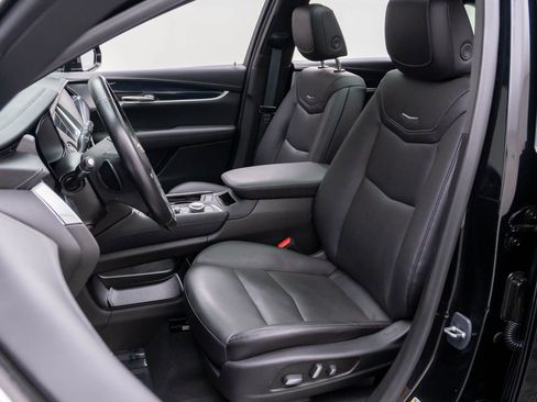 Certified 2024 Cadillac XT5 Premium Luxury AWD/4WD image 17