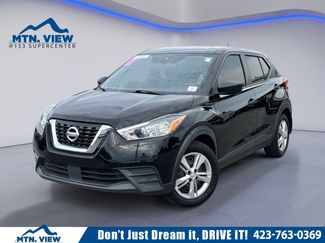 Used 2020 Nissan Kicks S FWD video 1