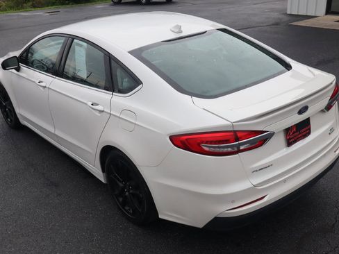 Used 2019 Ford Fusion SE w/ Equipment Group 151A FWD image 17