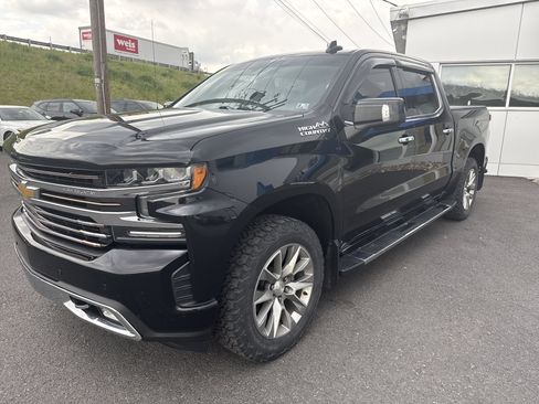 Used 2019 Chevrolet Silverado 1500 High Country w/ Z71 Off-Road Package AWD/4WD image 7