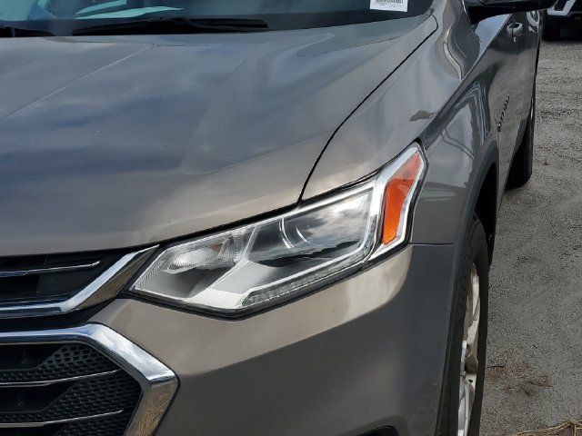 Used 2018 Chevrolet Traverse LT FWD image 4