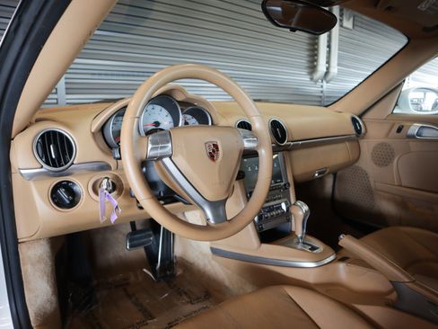 Used 2006 Porsche Cayman S RWD image 4