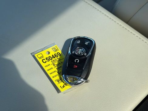 Used 2023 Buick Enclave Essence w/ Experience Buick Package AWD/4WD image 35