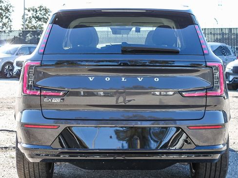 New 2025 Volvo EX90 Ultra w/ Protection Package Premier image 7