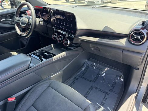Certified 2024 Chevrolet Blazer EV RS AWD/4WD image 6