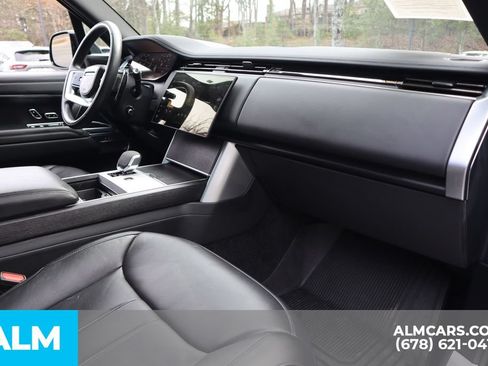 Used 2025 Land Rover Range Rover Long Wheelbase SE AWD/4WD image 32