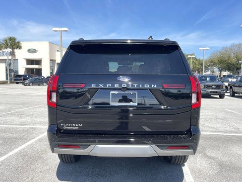 New 2026 Ford Expedition Platinum AWD/4WD image 5