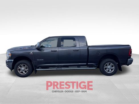 Used 2024 RAM 2500 Laramie w/ Safety Group AWD/4WD image 7