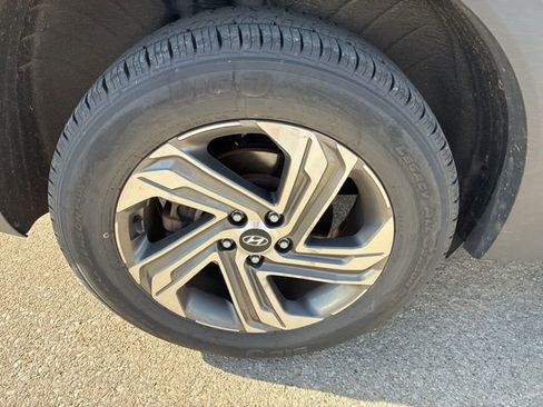 Used 2022 Hyundai Santa Fe SE image 7