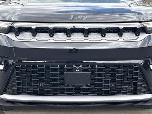 New 2026 Jeep Grand Wagoneer L Limited w/ Premium Group II AWD/4WD image 27